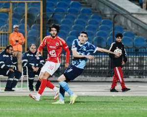 الأهلي يتعادل مع بيراميدز 2 - 2 في مباراة مثيرة بالدوري